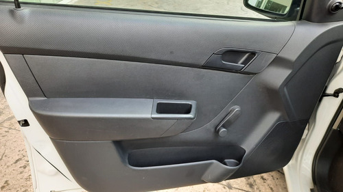 Imagen 14 de 15 de Chevrolet Aveo 2018 1.6 Ls At