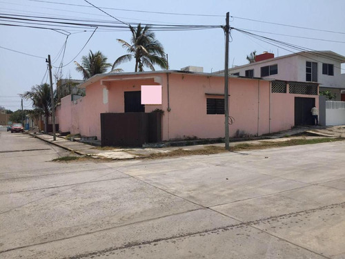 Terreno En Venta, Ideal Para Uso Comercial En Poblado De  Antón Lizardo