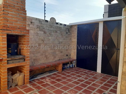 Imagen 22 de 27 de Julio Latouche Rentahouse Carabobo Vende Casa Valle De Oro 22-22117 Jj33