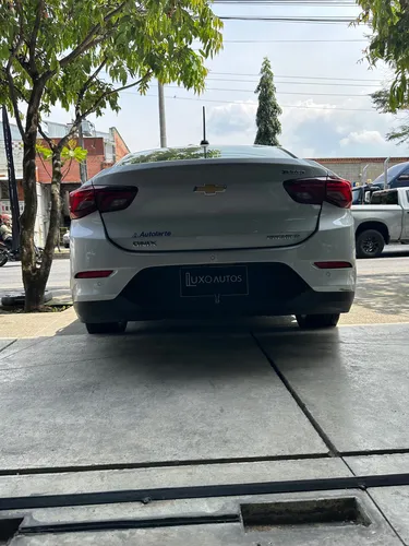 Chevrolet Onix 1.0t Automática