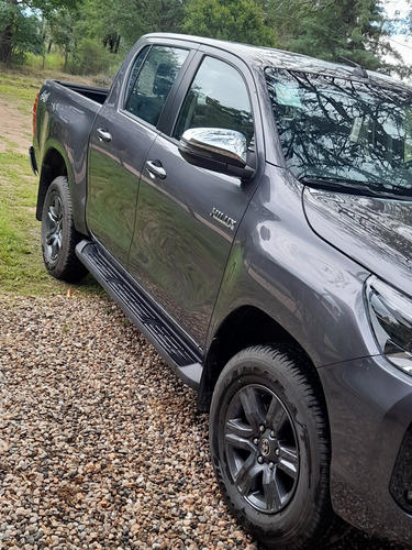 Toyota Hilux 2.8 Cd Srv 177cv 4x4 At