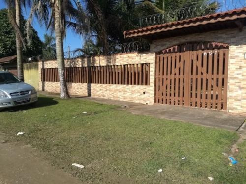 Imagem 1 de 11 de Casa Com Quintal Amplo Em Itanhaém Com Financiamento
