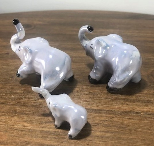 Mini Família 3 Peças Elefante De Porcelana