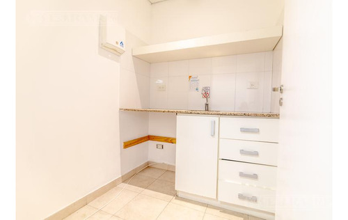 Alquiler De Oficina De 922 M2 En Martínez