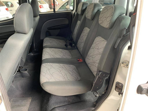 Fiat Doblò 1.4 Mpi Attractive 8v Flex 4p Manual