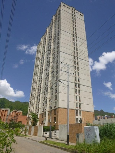 Imagen 1 de 13 de Gabriel Rivas Vende Apartamento En Res. Taguay Suites Urb. Mañongo Cod: Foa-1874