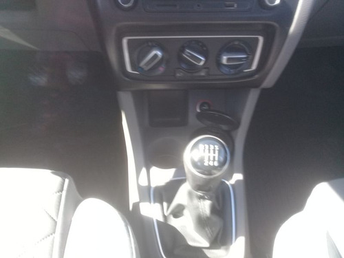 Volkswagen Suran 1.6 Highline 2015 C/ 56600 K - Car One -ez