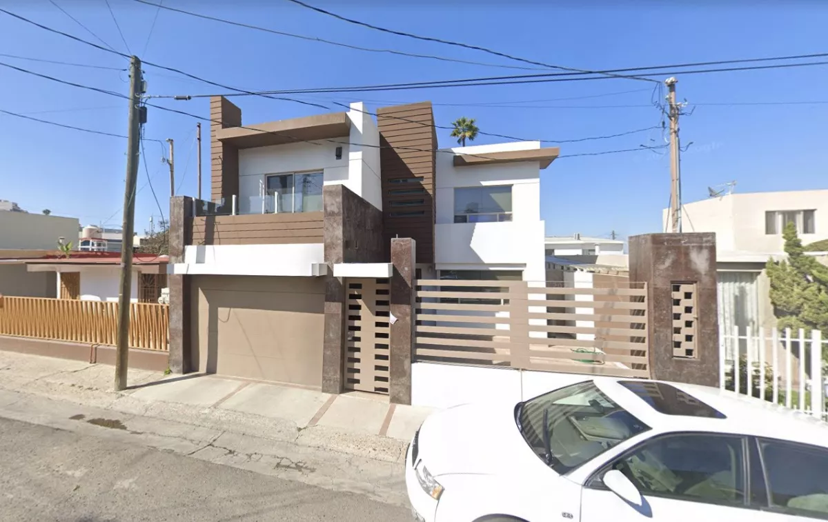 ¡ Invierte En Tu Patrimonio, Bonita Casa En Venta A Un Precio Muy Economico ! - Los Corchos 20, Lomas Hipodromo, 22030 Tijuana, B.c.