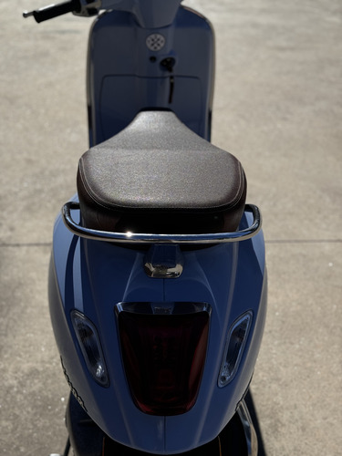 Vespa Primavera 150 - Italiana