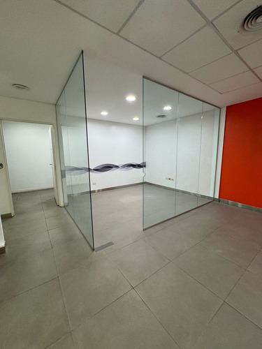 Alquiler Local En Avenida Comercial - Caballito