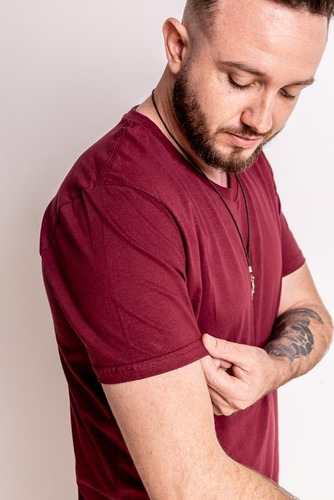 Imagem 5 de 10 de Kit 5 Camisetas Masculinas Slim Fit Básicas Algodão Premium