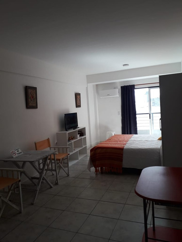 Imagen 3 de 10 de Alquiler Temporario, Dueño Direc.excelente Departamento Monoambiente, Totalmente Amueblado Para Dos Personas, Cerca Hospitales Milstein, Garrahan, Fundacion Favarolo, Muy Luminoso Cerca Subte E Y H
