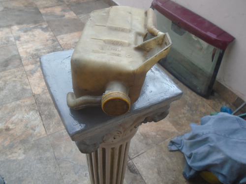 Vendo Tanque De Coolant De Chrysler Caravan 1998, # 4682294