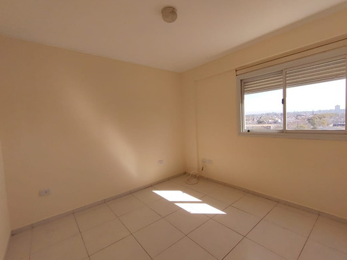 Alquiler Departamento 3 Dormitorios C/balcón Villasol
