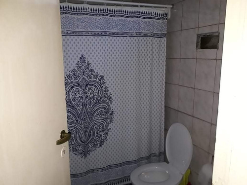 Imagen 10 de 12 de Venta Casa De 3 Dormitirios Y Patio A Reciclar Loma Hermosa