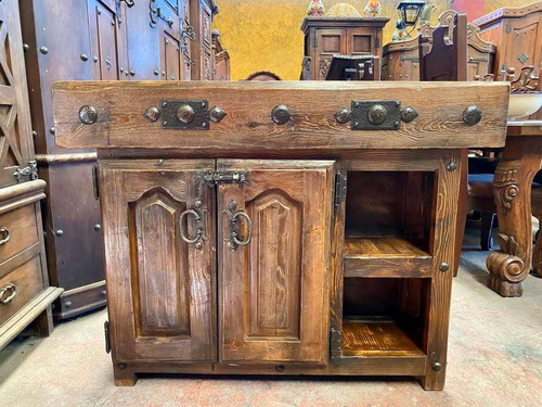 Original Credenza Comoda. Madera Antigua. Cubierta De Viga.