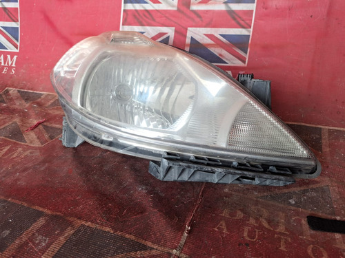 Faro Derecho Nissan Tiida 2007,2015