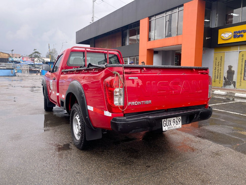 Nissan Frontier 2.5 L