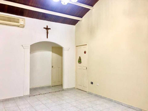 Imagen 7 de 22 de Casa En Urb. Laguna Paraiso