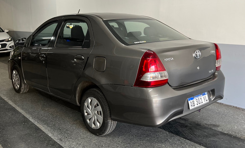 Toyota Etios 1.5 Sedan Xs