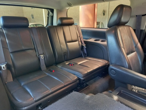 Imagen 5 de 6 de Chevrolet Suburban Paq. C 2014