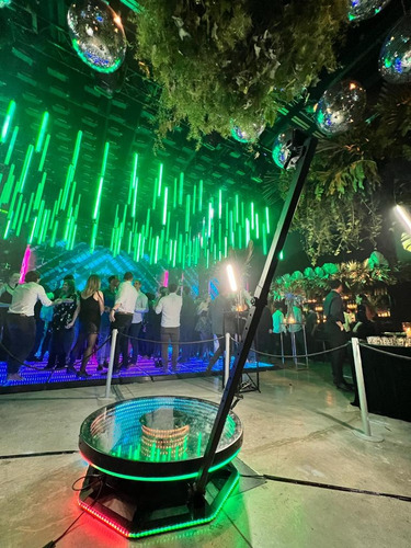 Alquiler Plataforma 360 Spinner / Tunel Led Infinito Cabina