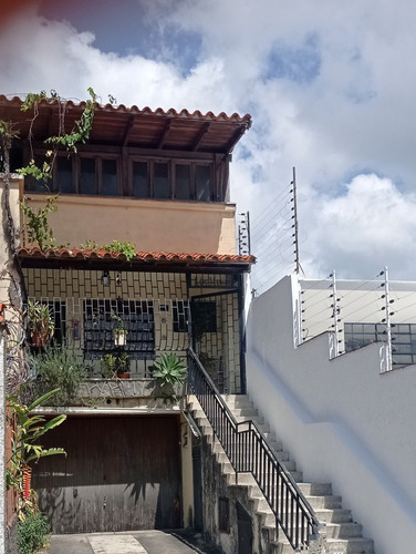 Imagen 1 de 10 de Se Vende Casa 360 Mts El Llanito. Ec