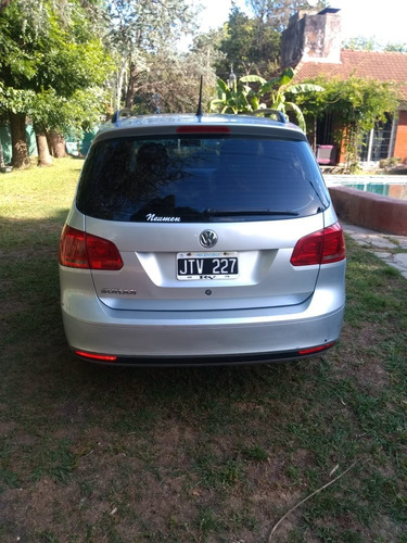 Volskwagen Suran Comfortline 1.6 2011