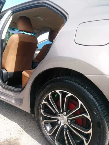 Imagen 9 de 13 de Toyota Corolla Le 2014