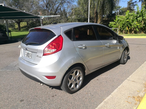 Ford Fiesta Kinetic Design Titanium 2013 Gris Manual