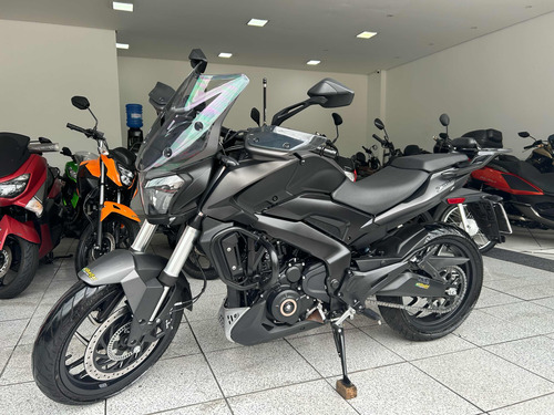 Bajaj Dominar 400 Ano 2025