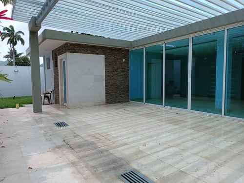 Sky Group Elite Vende Casa En Urbanización Guaparo