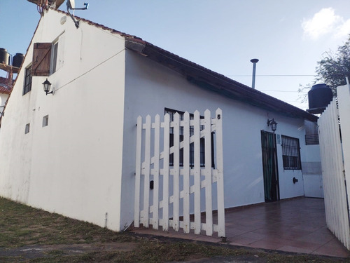 Imagen 2 de 16 de Venta Duplex Centrico Mar Del Tuyu Con Gas Natural