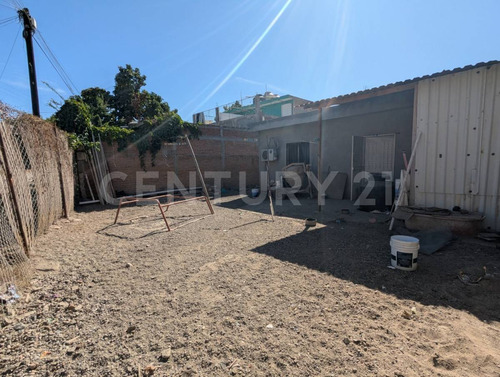 Casa En Venta En Col. Valle Del Ejido, Mazatlán, Sinaloa.