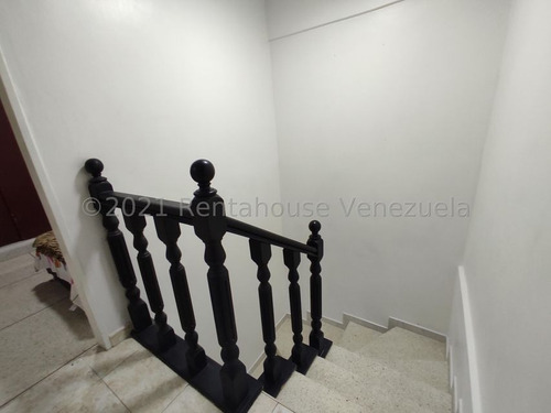 Imagen 9 de 16 de Apartamento Duplex En Venta En La Zona Centro De Maracay Db 23-4810