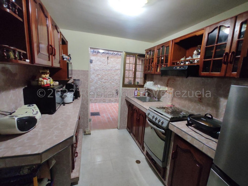 Imagen 10 de 16 de Casa En Venta La Mantuana Turmero 22-23124 Ag