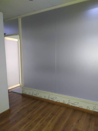 Imagen 2 de 8 de Venta Comodo Local Comercial En El Parral, Valencia - Inmobiliaria Maggi 1010