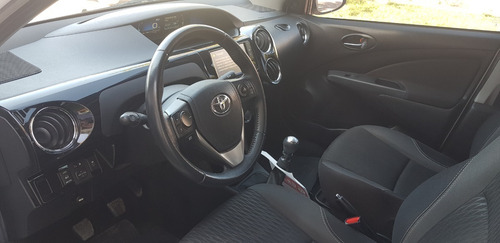 Toyota Etios Xls 1.5 4 Ptas M/t 2018 Financiado