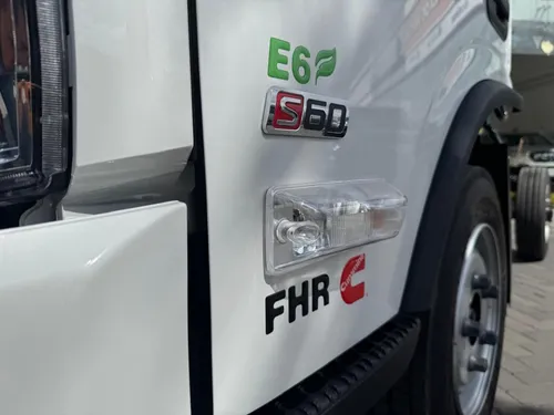 Nueva Fhr Cummins Con Freno De Aire 2025 A Crédito 100%