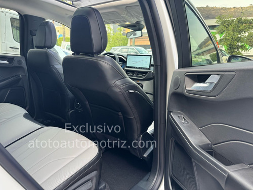 Ford Escape Platinum