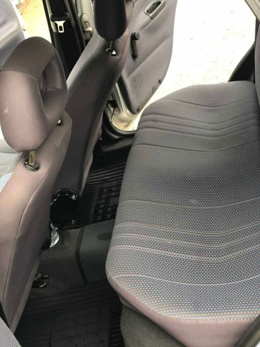 Chevrolet Corsa Sedã
