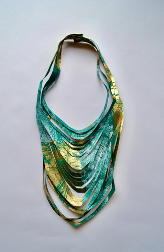 Collar Verde Y Oro, Diseño Argentino, Hecho A Mano, Moda  
