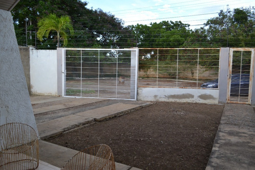 Imagen 10 de 10 de Casa En Urb. La Paz, Coro, Estado Falcón. #22-13644. 0412 1064720
