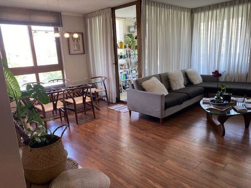 Departamento En Venta De 4 Dorm. Metro Manq. En Las Condes