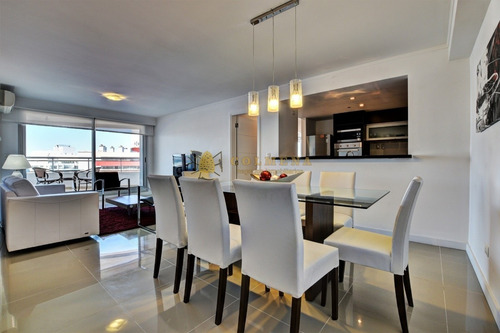 Apartamento Forest Tower Punta Del Este - Ref: 2701