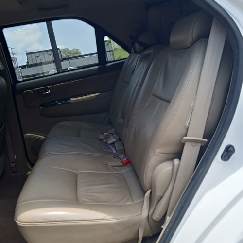 Toyota Fortuner 4.0