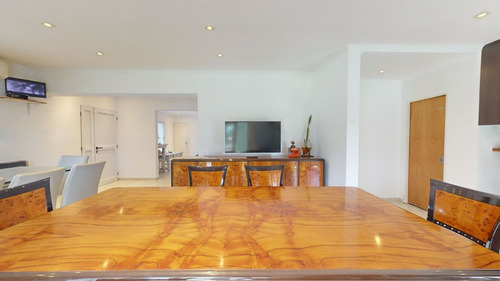 Casa De 5 Dorm. En Venta La Plata- Pileta Y Parque