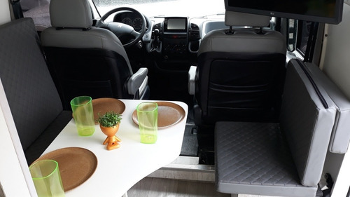 Imagem 6 de 16 de Motorhome