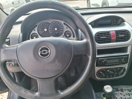 Chevrolet Corsa 1.4 MPFI PREMIUM SEDAN 8V FLEX 4P MANUAL