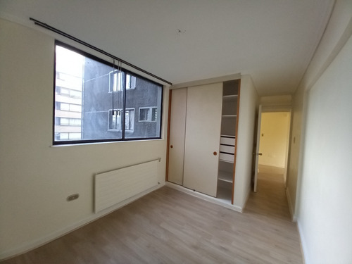 Imagen 16 de 28 de Vendo Amplísimo Departamento Remodelado